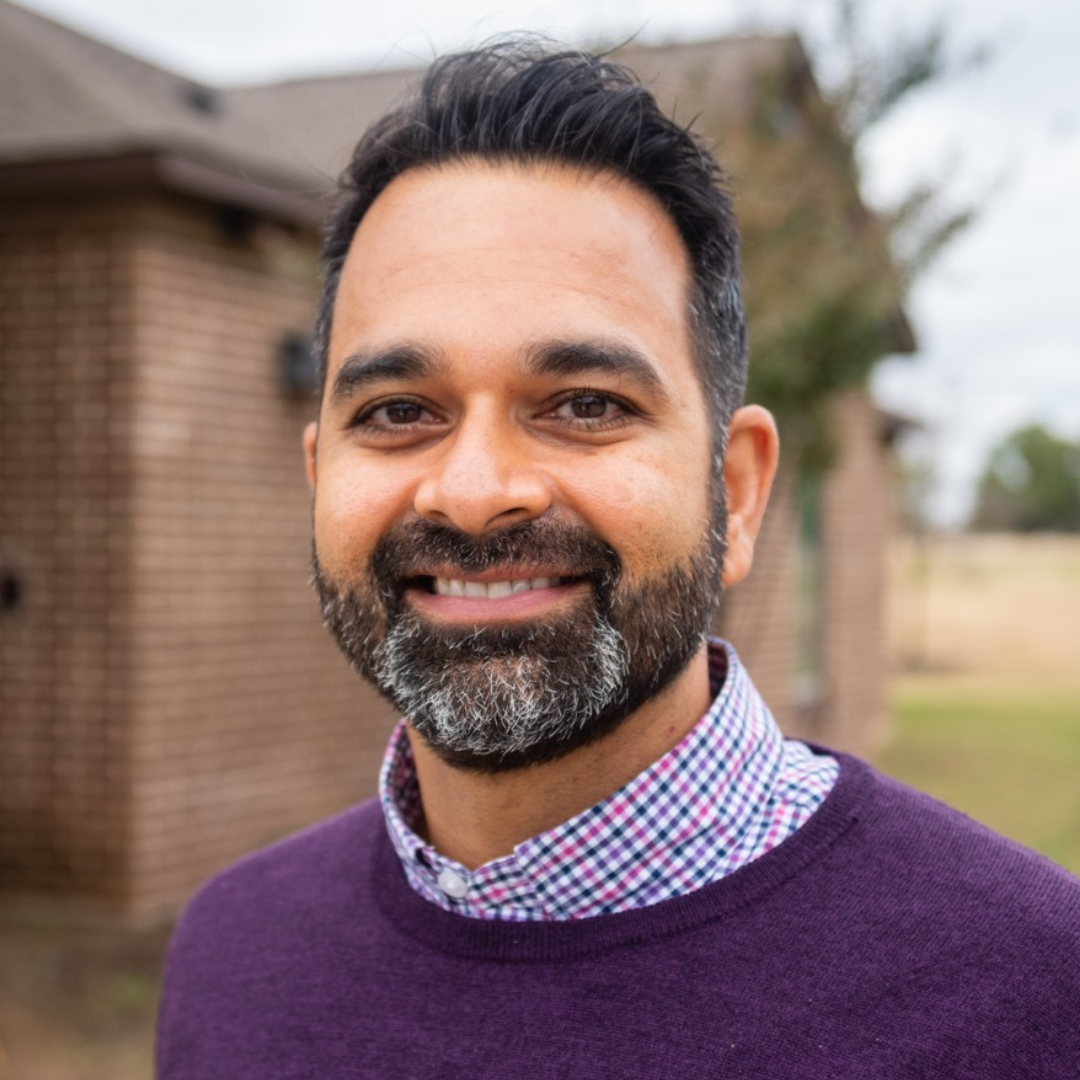 Dr. Rushi Master of H-E-B Family Dentistry